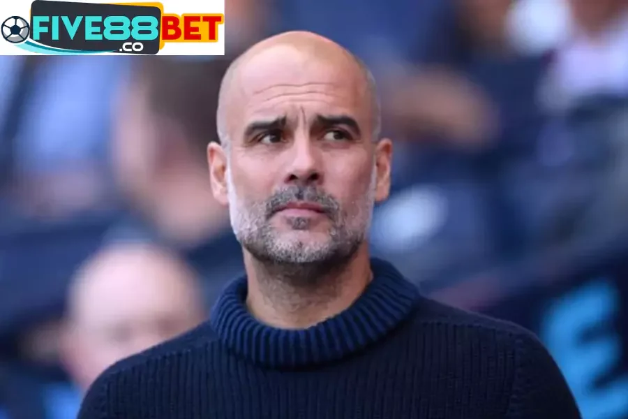 HLV Pep Guardiola giành giải thưởng HLV xuất sắc nhất mùa